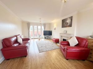 Living Room- click for photo gallery